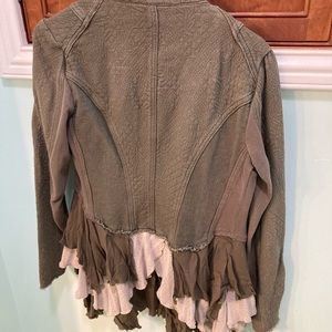 Free people olive green ruffle jacket size 2
